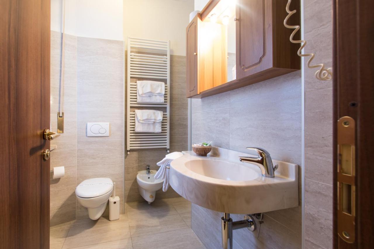 Limone Palace Aparthotel Limone Piemonte Ngoại thất bức ảnh