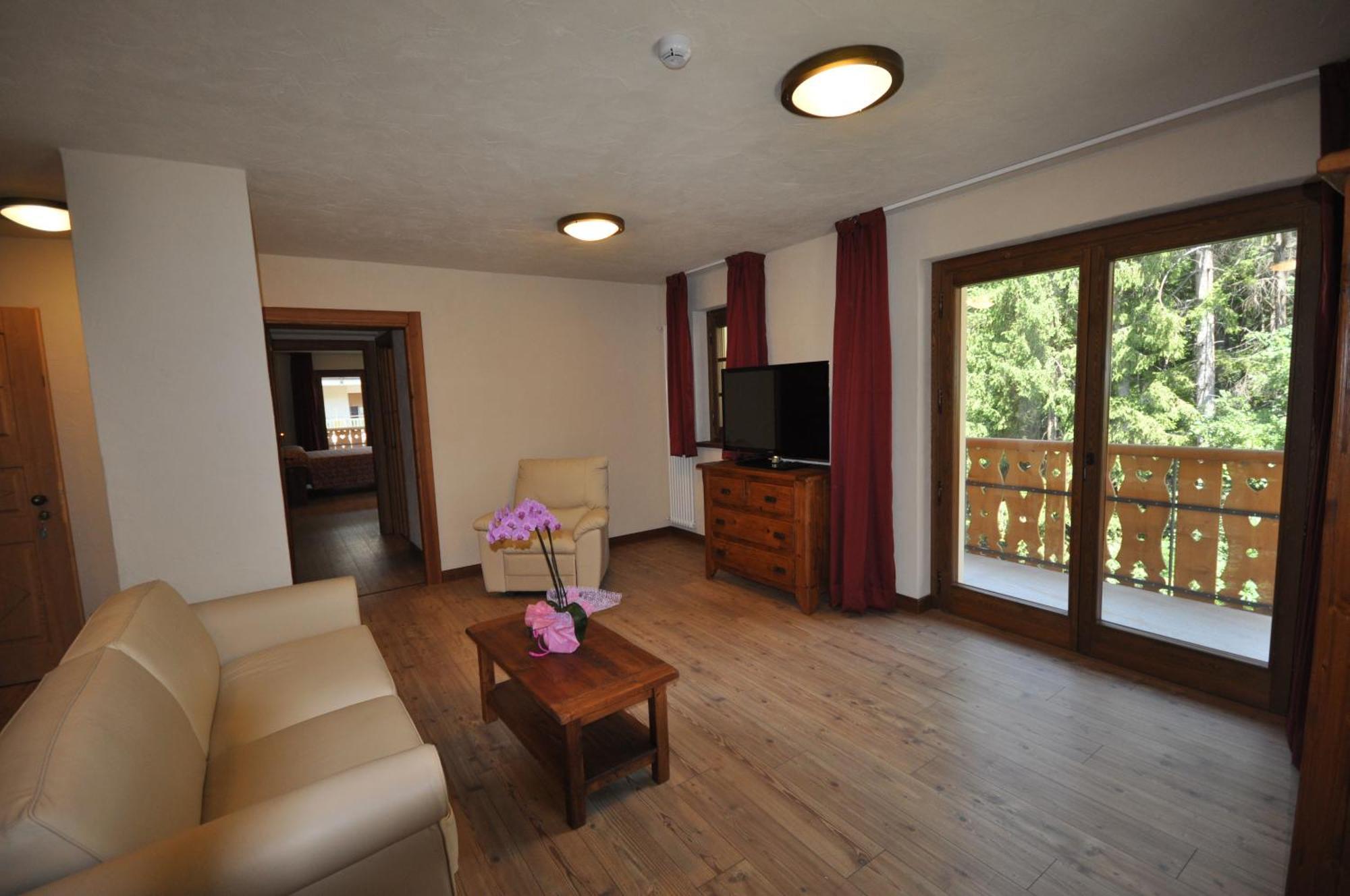 Limone Palace Aparthotel Limone Piemonte Ngoại thất bức ảnh