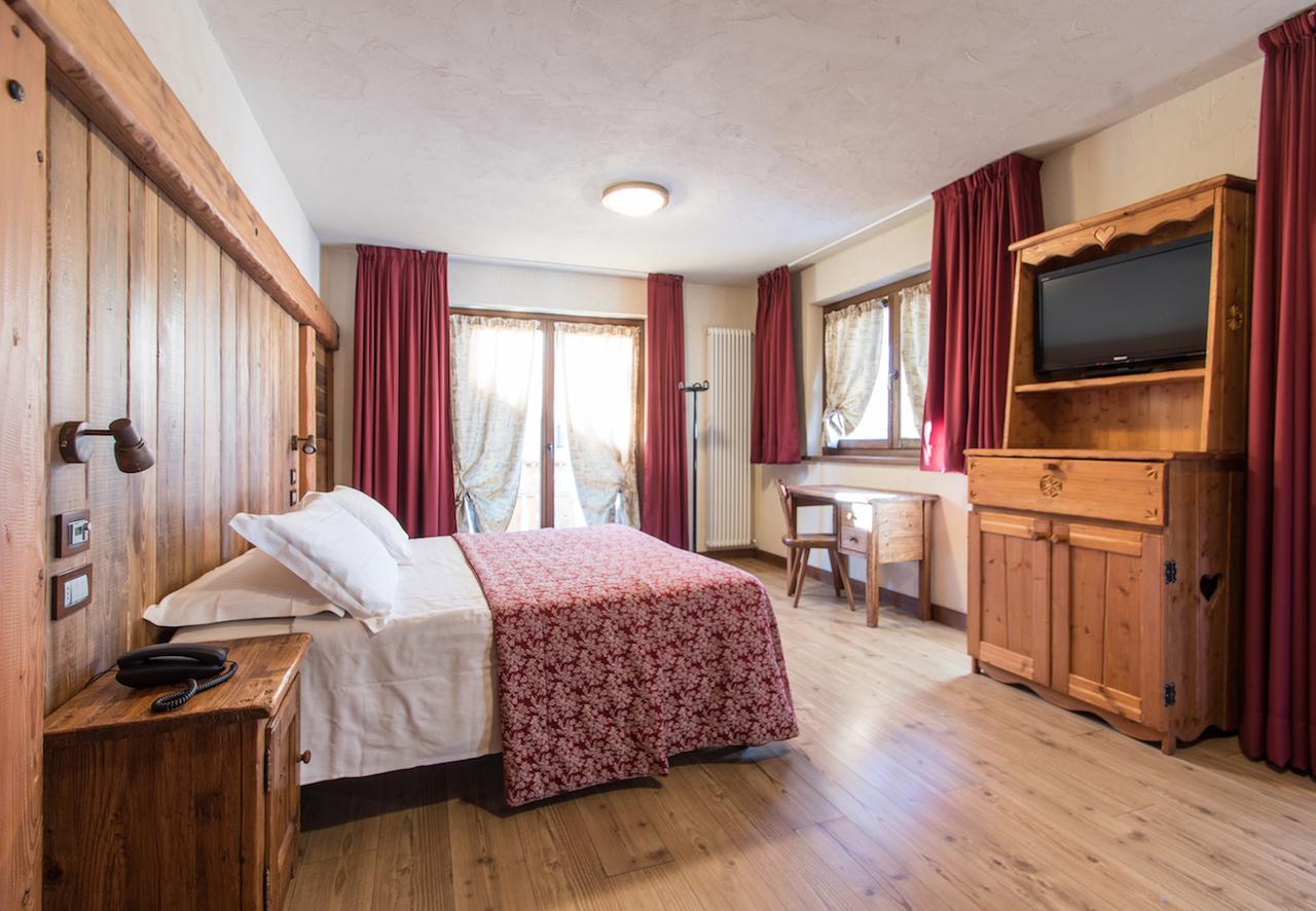 Limone Palace Aparthotel Limone Piemonte Ngoại thất bức ảnh